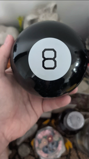The ball that knows everything 🎱